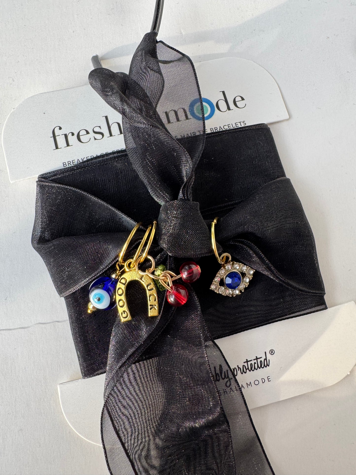 Lucky Laces Charm Kit Set + MYSTERY CHARM