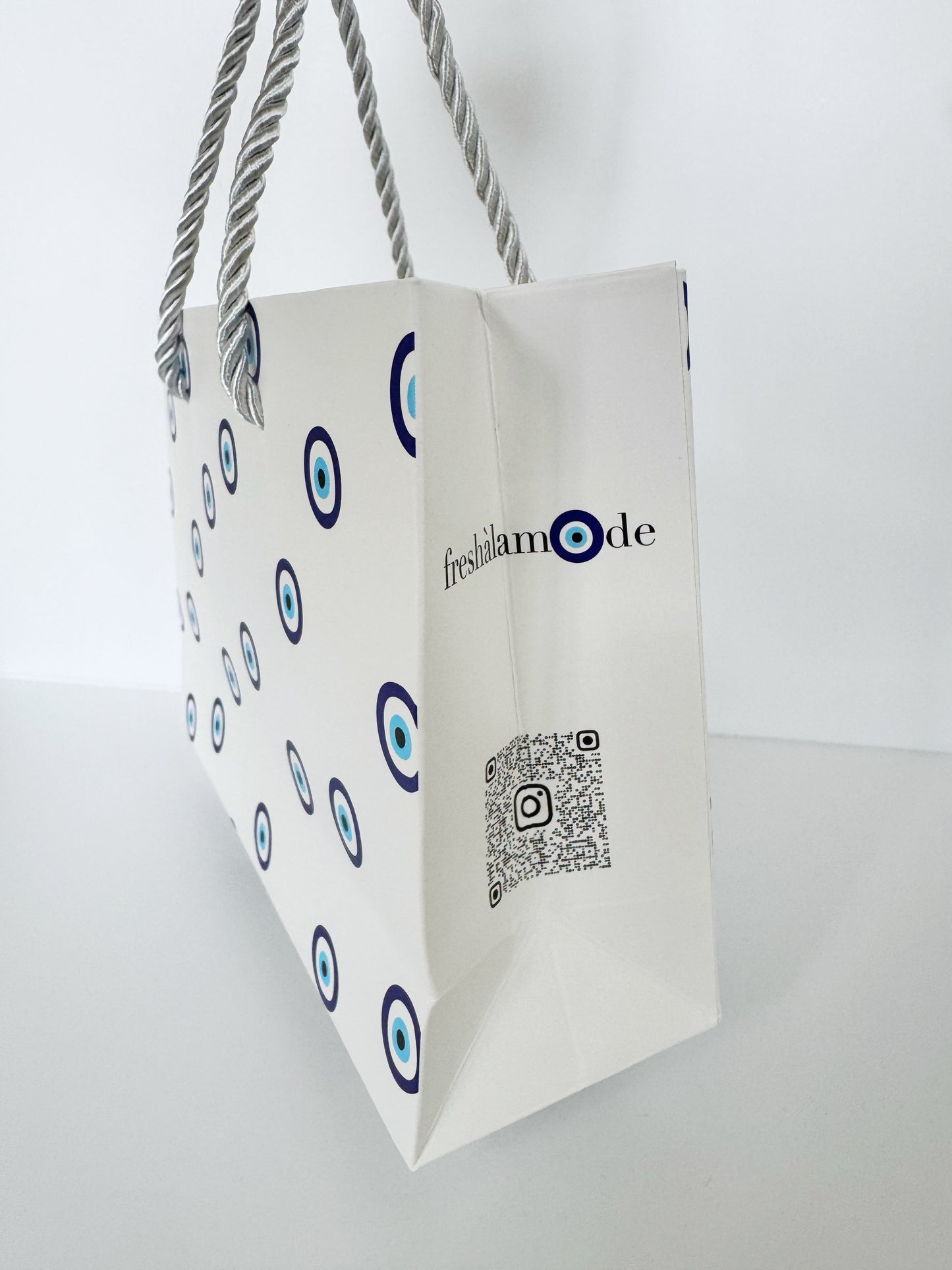 Classic Blue Evil Eye Amulet Decor (MEDIUM)