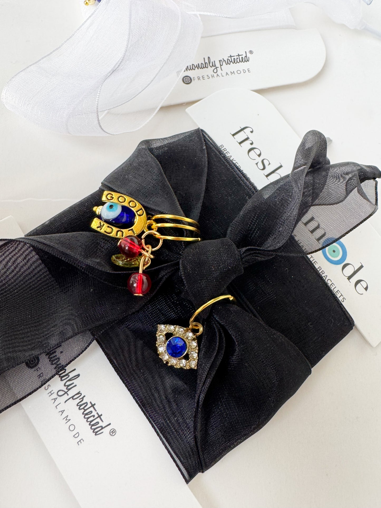 Lucky Laces Charm Kit Set + MYSTERY CHARM