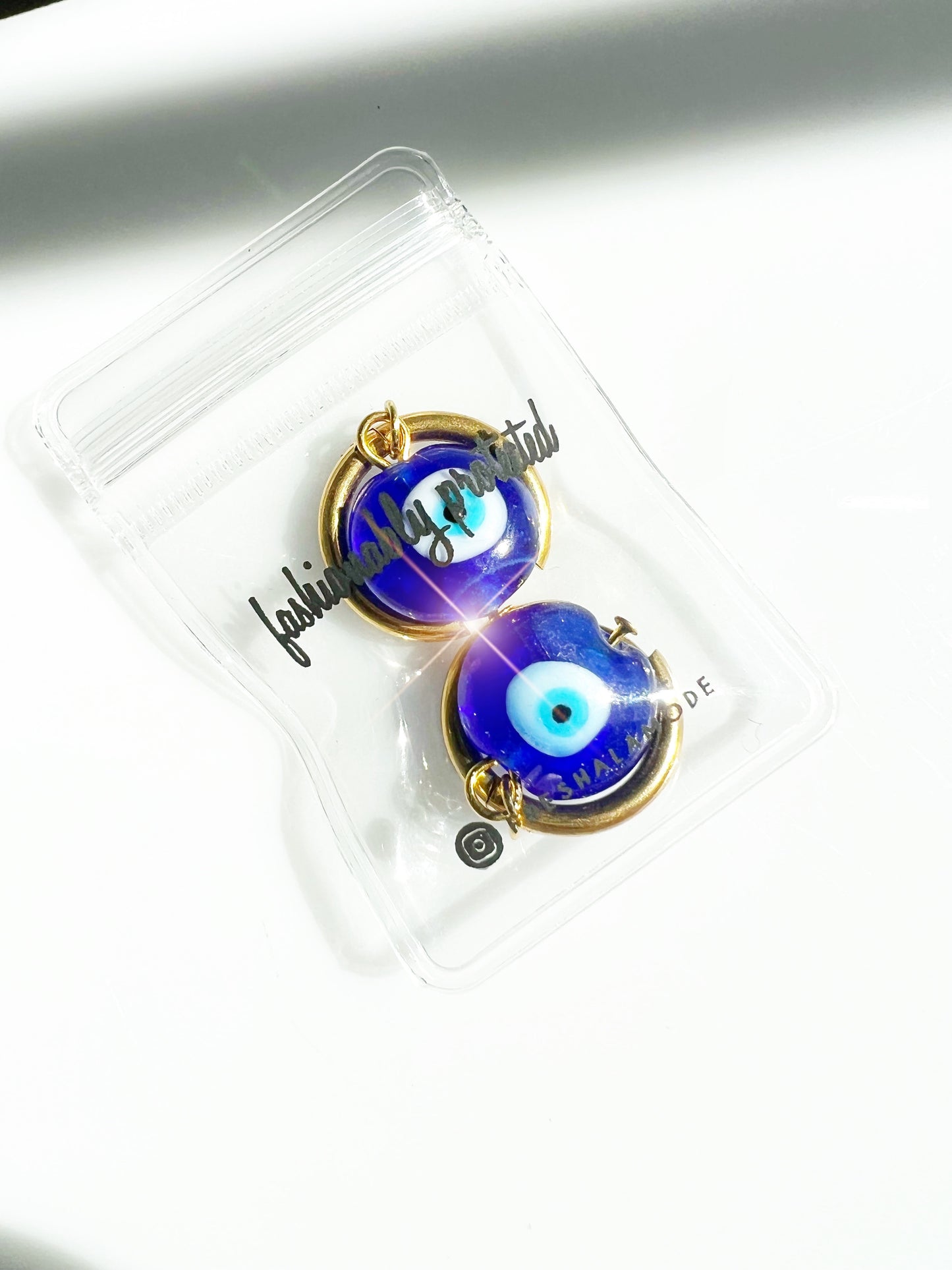 Aros Huggie Classic Evil Eye